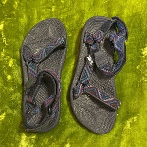 Vintage teva sandals size womens 8
